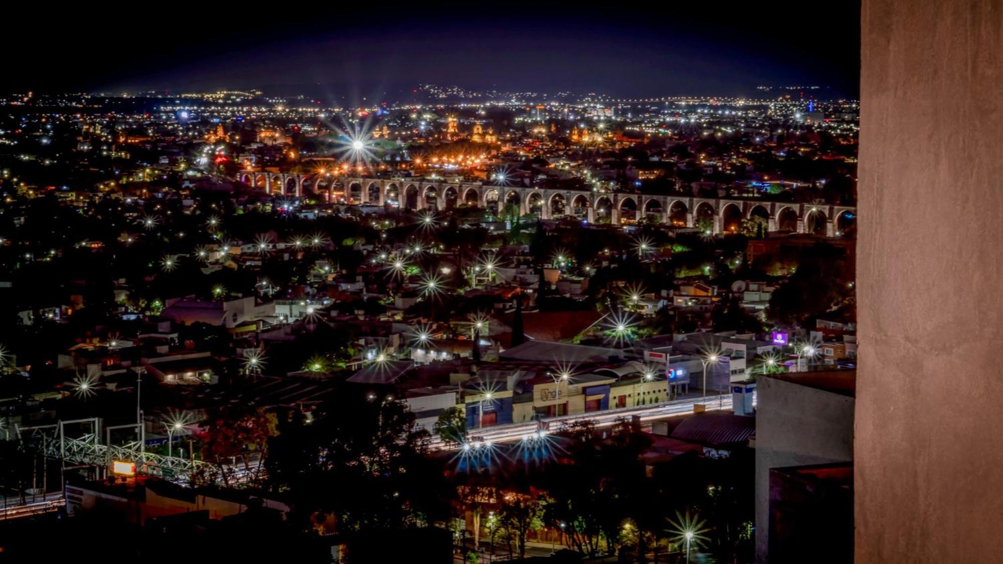 Departamentos Y Suites Indigo Queretaro Bagian luar foto